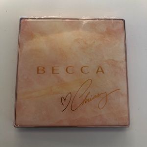 Becca x Chrissy Teigan glow face palette